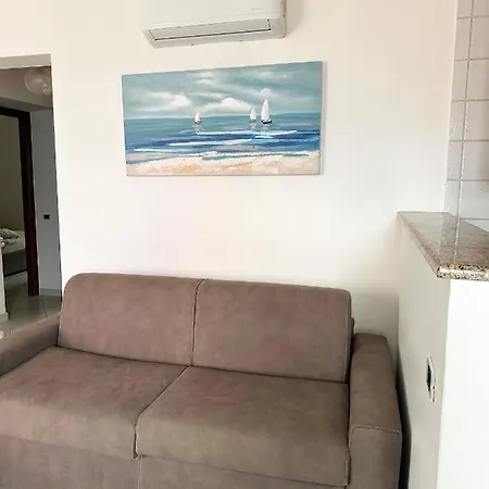 Vista Mare A Con Parcheggio Privato Gratuito דירה
