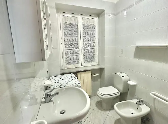 Vista Mare A Con Parcheggio Privato Gratuito Apartmán *
