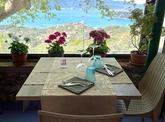Vista Mare A Con Parcheggio Privato Gratuito Apartmán Lerici